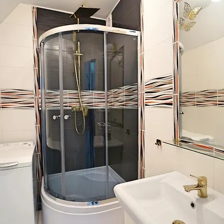 Every Sky Nad Lomnica 1b-6a קרפאז'